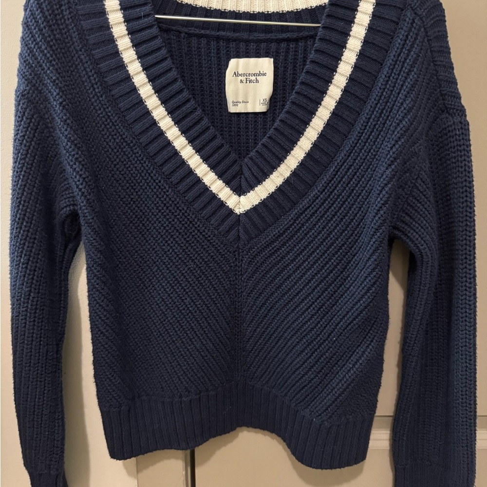 Abercrombie & Fitch Navy Sweater